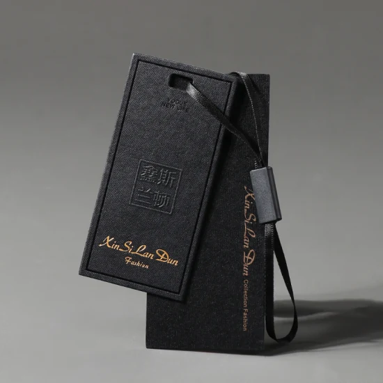 Cartellini per indumenti in carta per indumenti color oro personalizzato nero con logo concavo Cartellini per indumenti con etichetta privata di moda